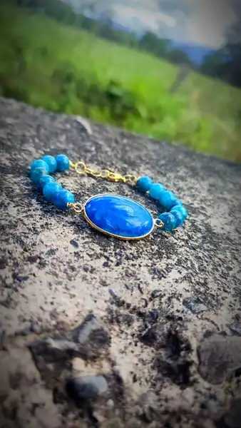 Azul